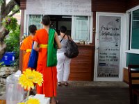 DSC 0863  Moines à wat Rachanadda