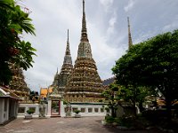 DSC 1329  Une des 4 Phra Maha Chedi