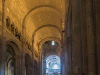 La nef centrale, très sobre