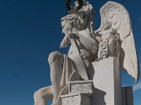 Statue au sommet de l'Arc de Triomphe