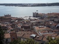 La praça do Comercio dans son environnement urbain au bord du Tage