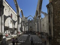 Intérieur des ruines de l'église