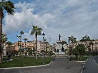 Piazza Cavour, au centre le monument à Cavour