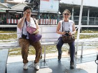 En attendant un bateau sur un klong à proximité se Siam : Nous, Transport