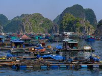 AF-M-2 Village de pêcheurs dans la baie d'Along  AF 30x45