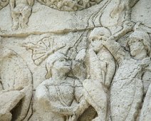 Bas relief côté ouest - détail
