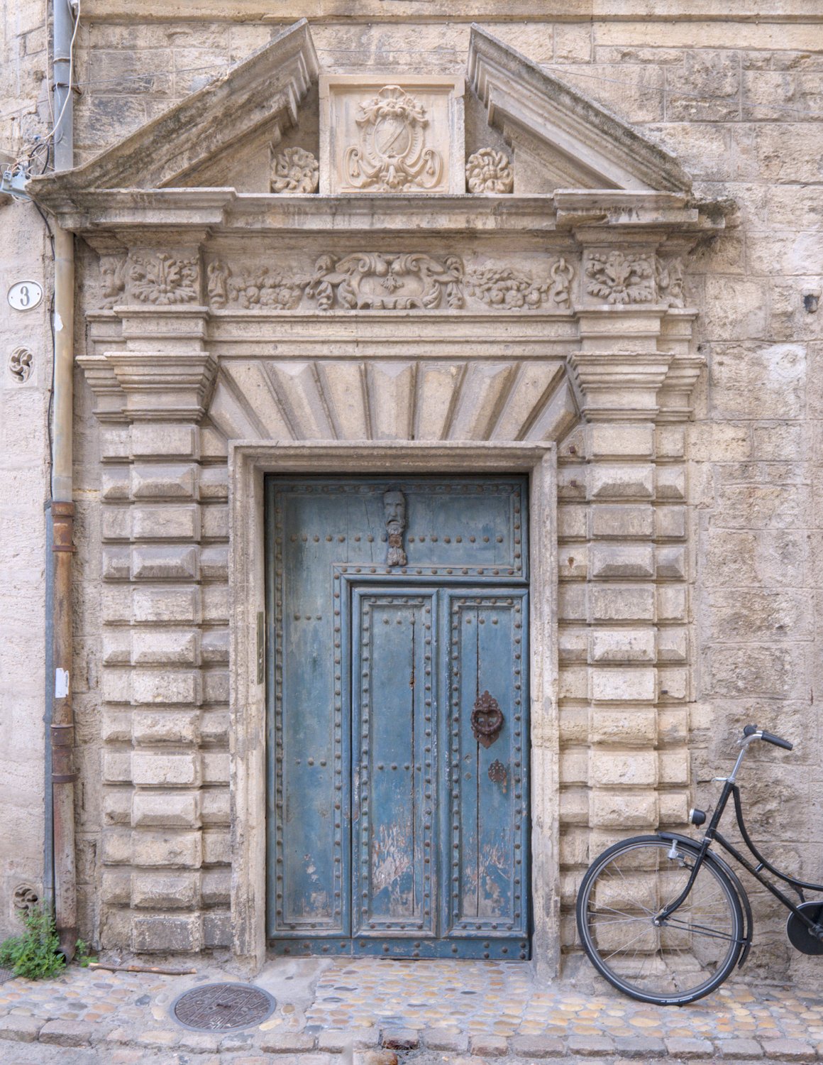 Porte de l'ancienne commanderie de Saint jean de Jérusalem (XVIéme siècle)