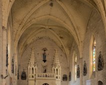 DSCF0277  L'église Notre Dame - La nef vers l'entrée