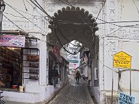 Rue donnant sur le lac