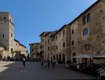 Piazza della Cisterna
