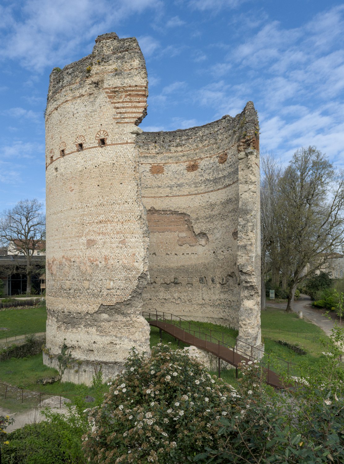 Tour de Vésone (IIème siècle)