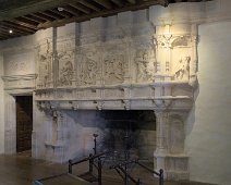 La cheminée de la grande salle