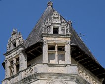 Fausse fenètres en haut de la tour de l'escalier d'honneur
