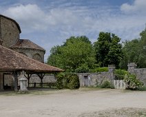 Centre du village : église, halle et château