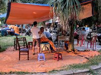 Coiffeur sur la promennade du bord de mer